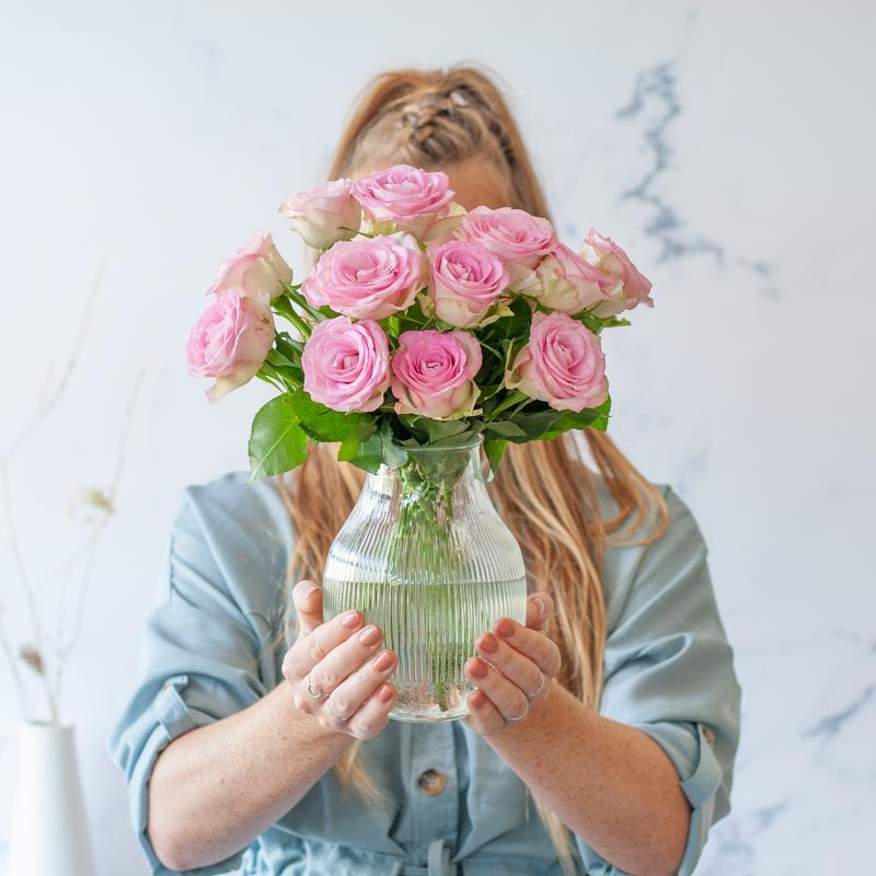 Rosa Rosen im Briefkasten - Sweet Roses
